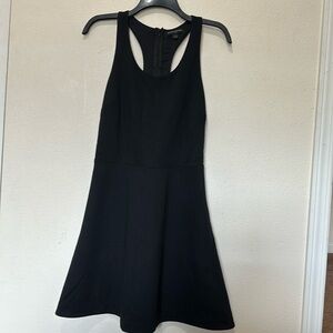 Banana Republic Fit Women Exercise dress . Size 4 Black